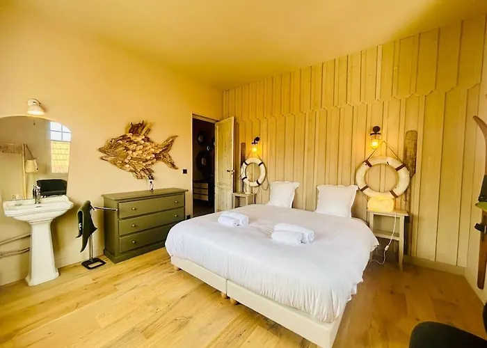 Villa8pers 3'piedplage Pleincentre Piscine Parking Wifi