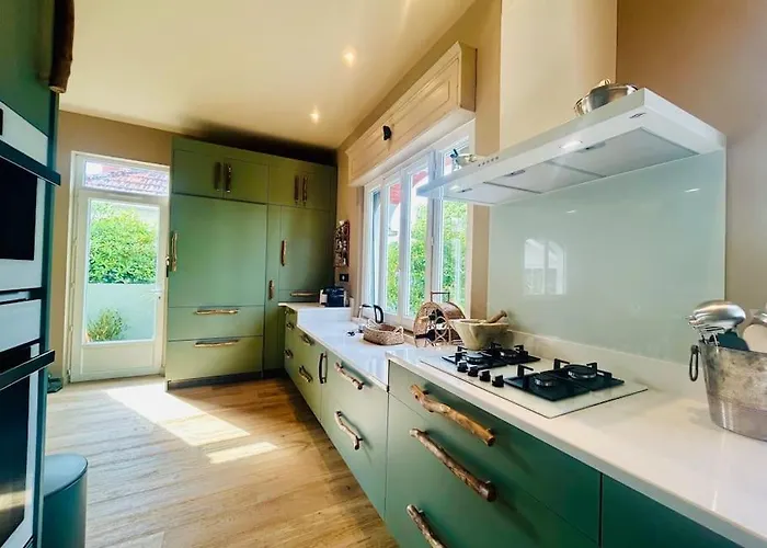 Villa8pers 3'piedplage Pleincentre Piscine Parking Wifi