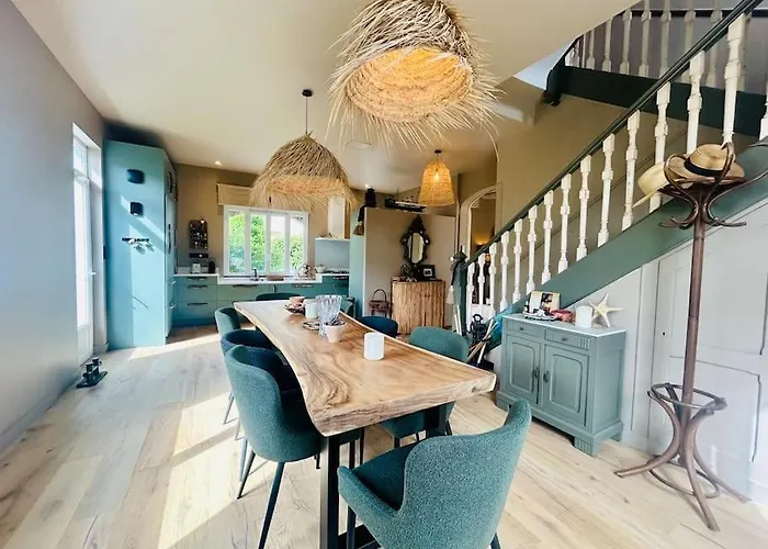 Вилла Villa8pers 3'piedplage Pleincentre Piscine Parking Wifi